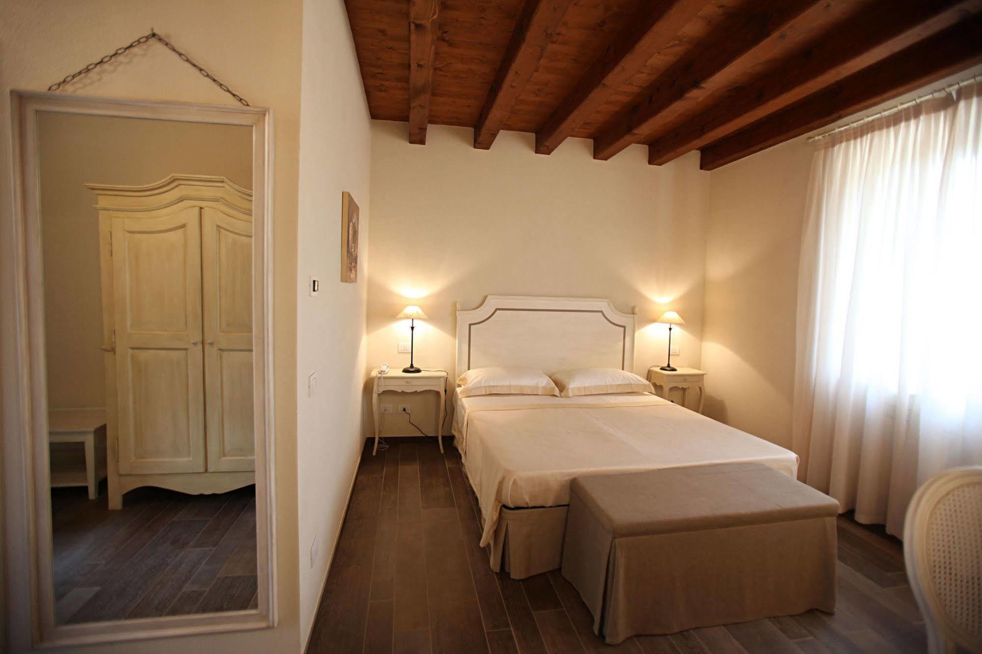 Antico Benessere Fara Gera dʼAdda Extérieur photo